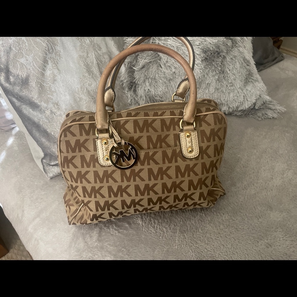 Michael Kors  purse